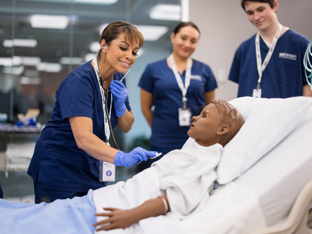 Difference Between BSN and- RN Blog Thumbnail Difference Between BSN and- RN Blog Thumbnail